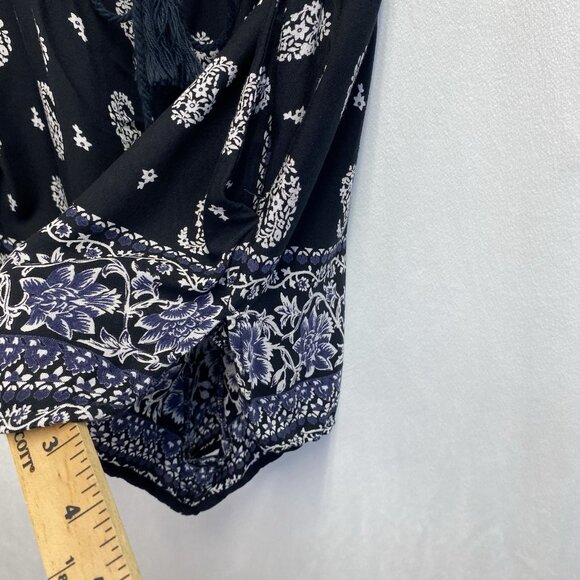 Band of Gypsies Elastic Waist Strap V-Neck Romper Women Small Black Side Pockets - Picture 12 of 16